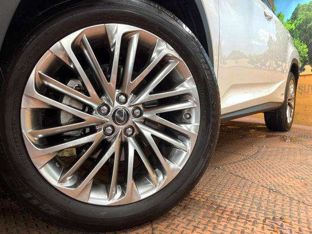 �y����20�C���`�A���~�z�C�[���z�O�ςɃ}�b�`���������A���~�z�C�[���𑕒����Ă���܂��B�e��ЊO�A���~�z�C�[����A�X�^�b�h���X�^�C�����戵�����Ă���܂��B���񂲑��k����������