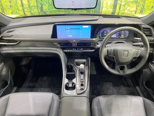 クラウンスポーツ2.5 Z E-Four 4WD