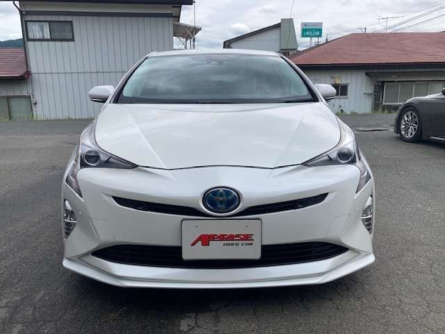 プリウス1.8 A E-Four 4WD