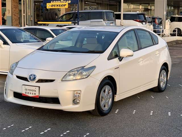 プリウス1.8 S