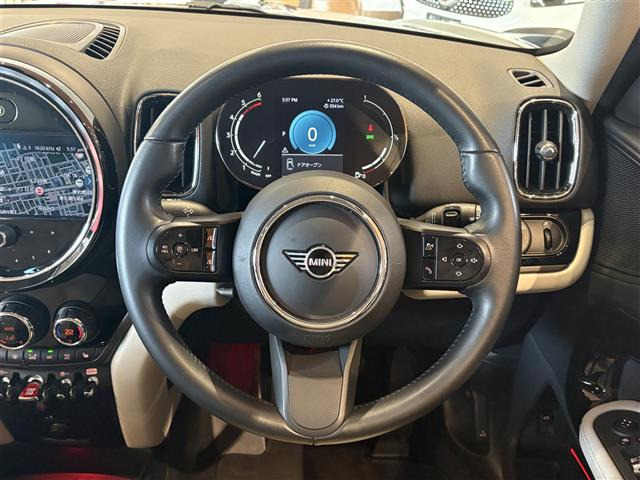 ミニクロスオーバークーパー SD オール4 4WD