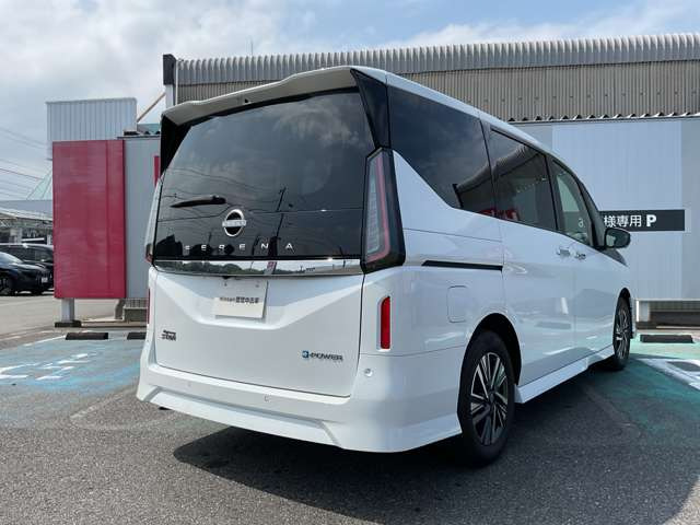 セレナ1.4 e-POWER ハイウェイスターV