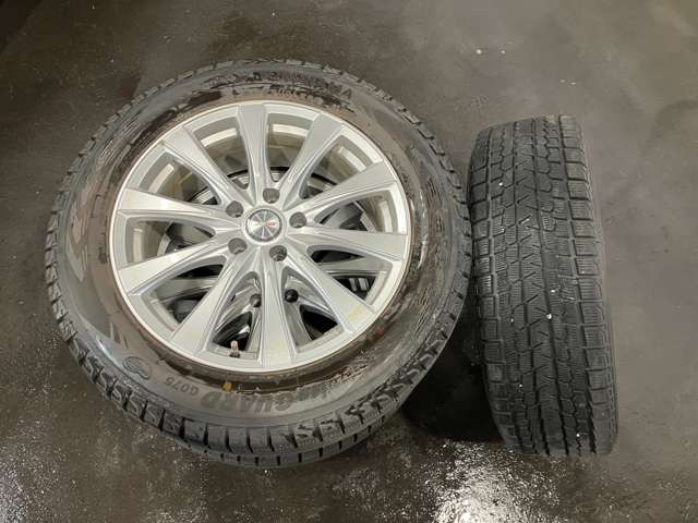クラウンクロスオーバー2.5 X E-Four 4WD