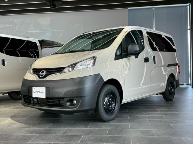 NV200バネットバン1.6 DX