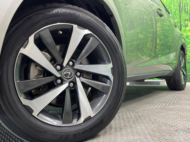 �y�����I�v�V����18�C���`�A���~�z�C�[���z�����I�v�V�����z�C�[���𑕒��B���s���\�̌���ɉ����A�O�ς����X�^�C���b�V���ɂȂ��Ă��܂��B
