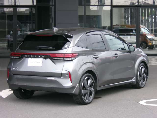 ノートオーラ1.2 G レザーエディション