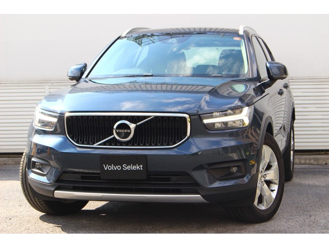 XC40B4 AWD モメンタム 4WD