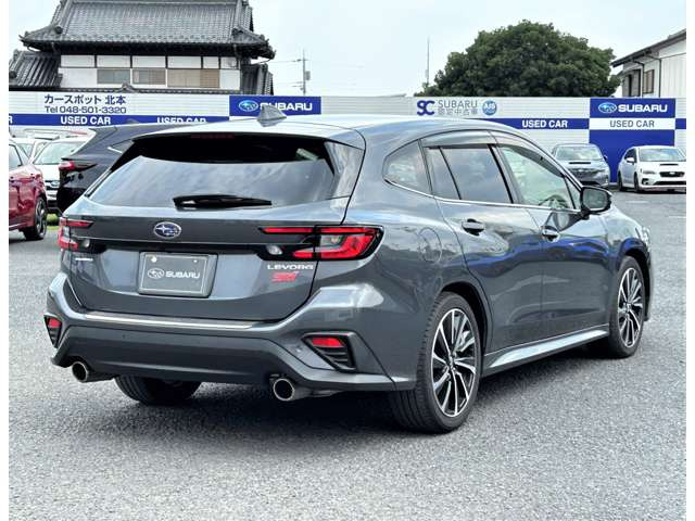 レヴォーグ1.8 STI スポーツ 4WD