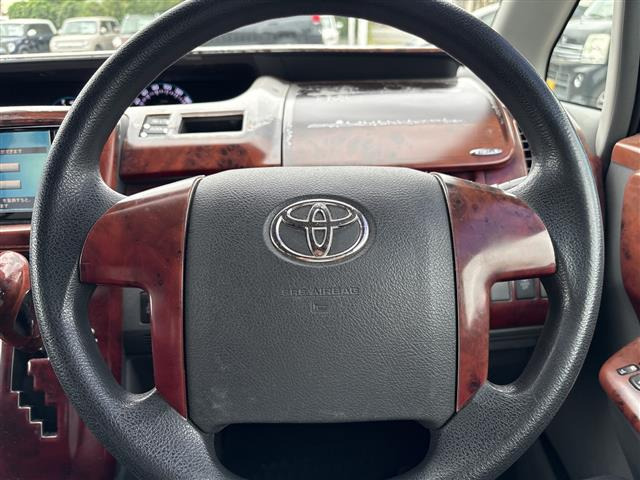 ヴォクシー2.0 X Lエディション 4WD