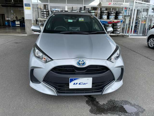 ヤリス1.5 ハイブリッド X E-Four 4WD