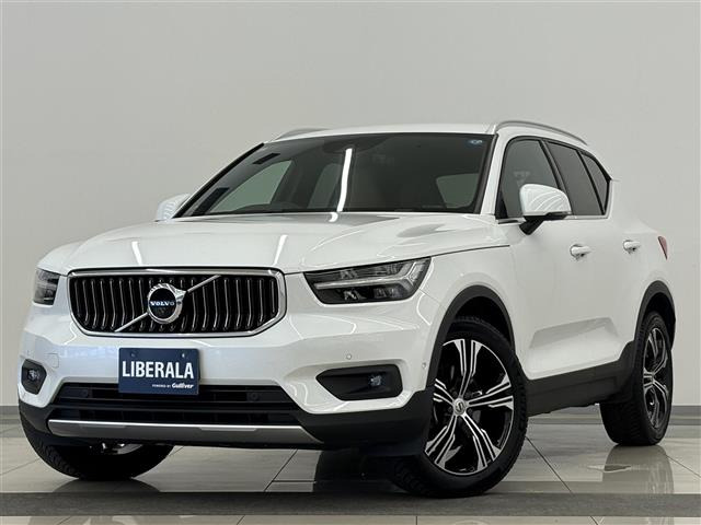 XC40B4 AWD インスクリプション 4WD