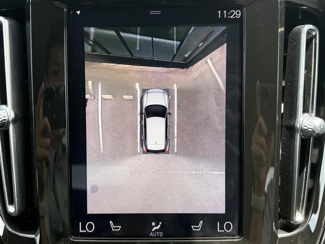 XC40T4 AWD インスクリプション 4WD