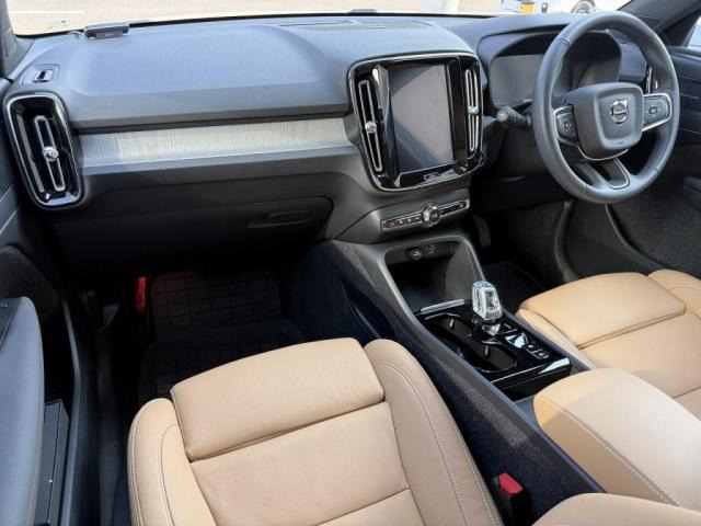 XC40リチャージ プラグイン ハイブリッド T5 インスクリプション