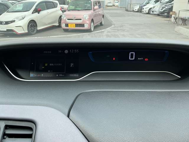 セレナ1.2 e-POWER ハイウェイスターV