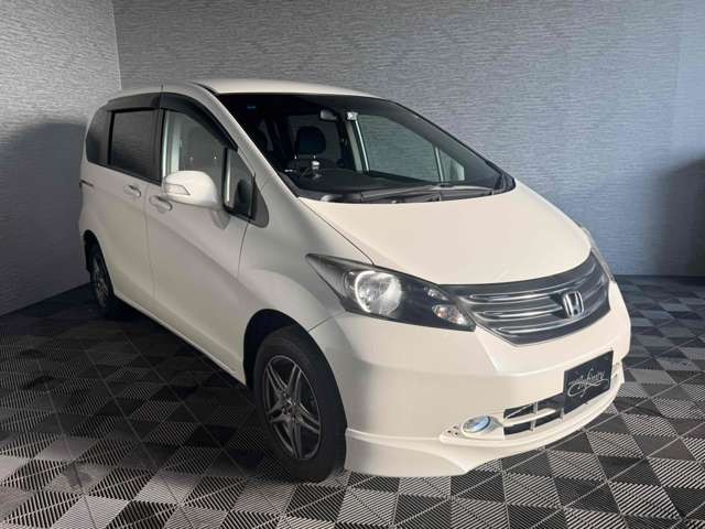 フリード1.5 G ジャストセレクション 4WD