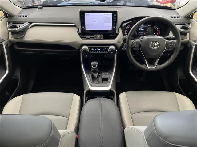 RAV42.0 G 4WD