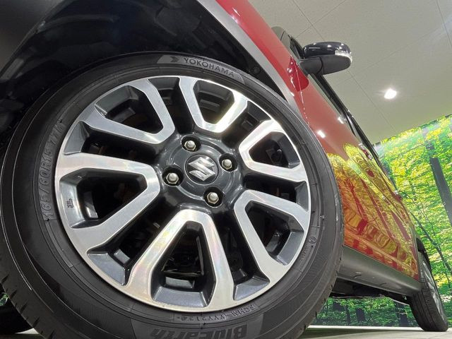 �y����15�C���`�A���~�z�C�[���z�O�ςɃ}�b�`���������A���~�z�C�[���𑕒����Ă���܂��B�e��ЊO�A���~�z�C�[����A�X�^�b�h���X�^�C�����戵�����Ă���܂��B���񂲑��k����������