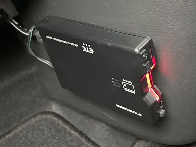 【ETC】高速道路の料金所をストレスなく通過!話題のスポットやサービスエリアに多い「スマートIC」利用時は必須のアイテムです。当店でセットアップを実施、ご納車当日からすぐにご利用いただけます!