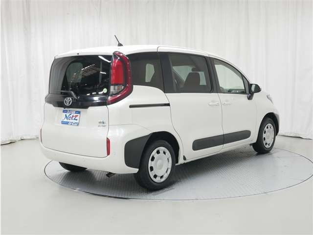 シエンタハイブリッド 1.5 G E-Four 4WD