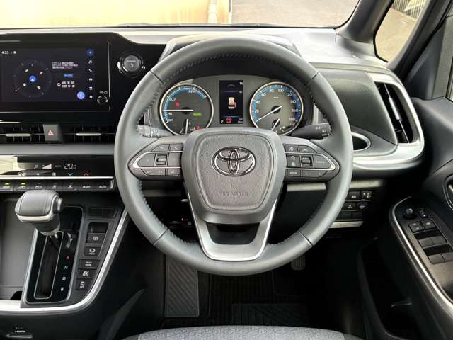 ヴォクシー1.8 ハイブリッド S-G ウェルキャブ 車いす仕様 タイプI 車いす1名仕様