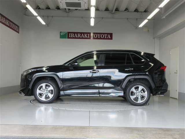 RAV42.5 ハイブリッド G E-Four 4WD