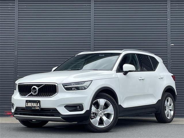 XC40B4 モメンタム