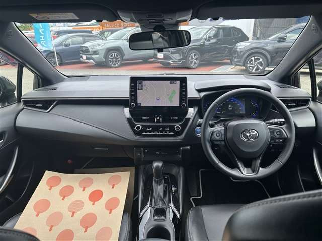 カローラツーリング1.8 ハイブリッド W×B