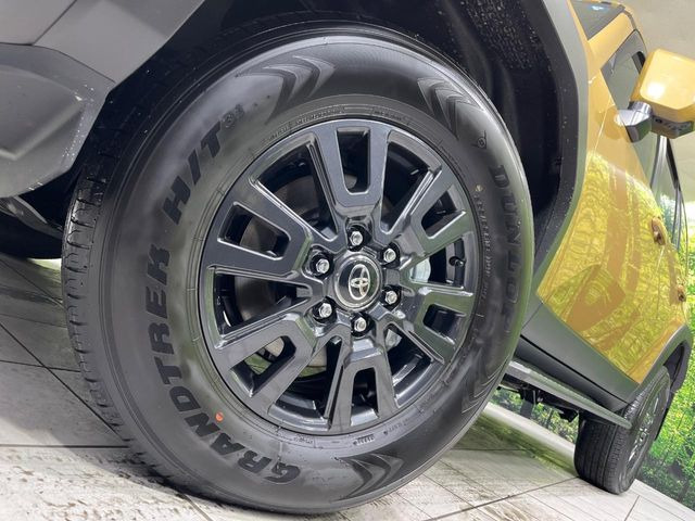 �y����18�C���`�A���~�z�C�[���z�O�ςɃ}�b�`���������A���~�z�C�[���𑕒����Ă���܂��B�e��ЊO�A���~�z�C�[����A�X�^�b�h���X�^�C�����戵�����Ă���܂��B���񂲑��k����������