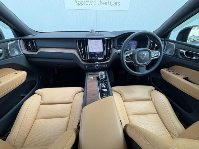 XC60リチャージ アルティメット T6 AWD PHEV 4WD