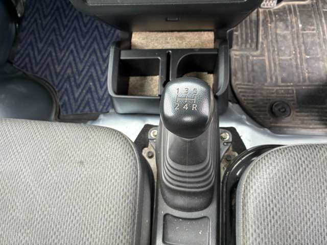 ピクシストラックスタンダード 4WD