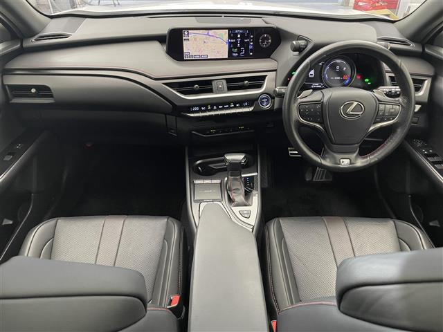 UX250h Fスポーツ