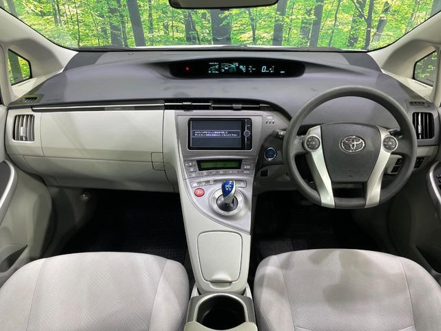 プリウス1.8 S