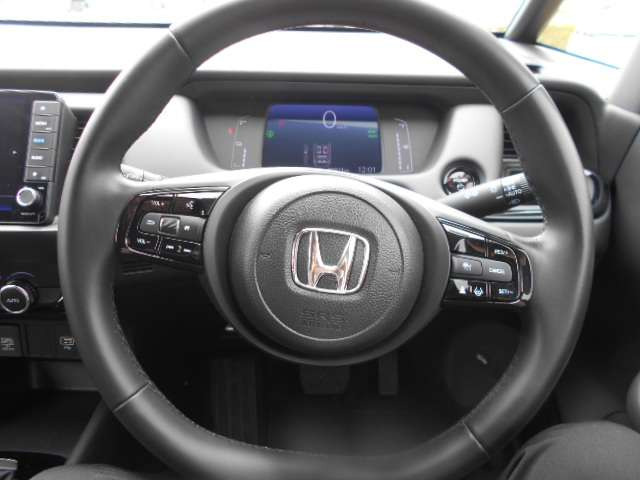 フィット1.5 e:HEV ホーム ブラックスタイル 4WD