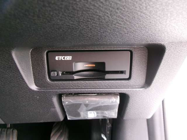 ノートオーラ1.2 NISMO チューンド e-POWER 4WD