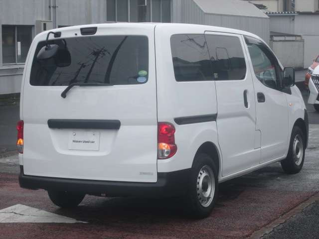 NV200バネットバン1.6 DX