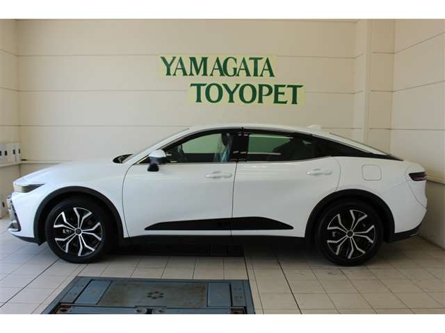 クラウンクロスオーバー2.5 G E-Four 4WD