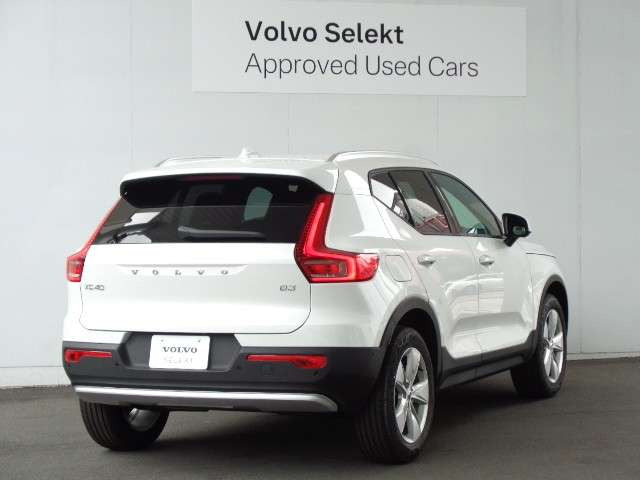 XC40エッセンシャル B3 セレクション