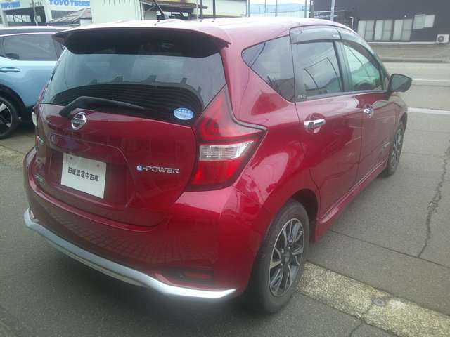 ノート1.2 e-POWER AUTECH FOUR 4WD