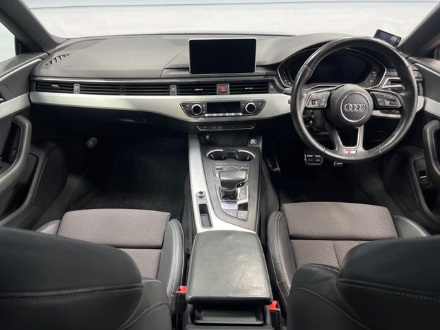 A5スポーツバック2.0 TFSI スポーツ