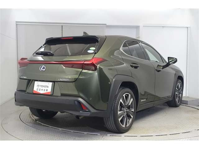 UX250h バージョンL