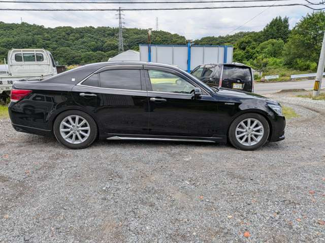 クラウンアスリートハイブリッド 2.5 S Four 4WD
