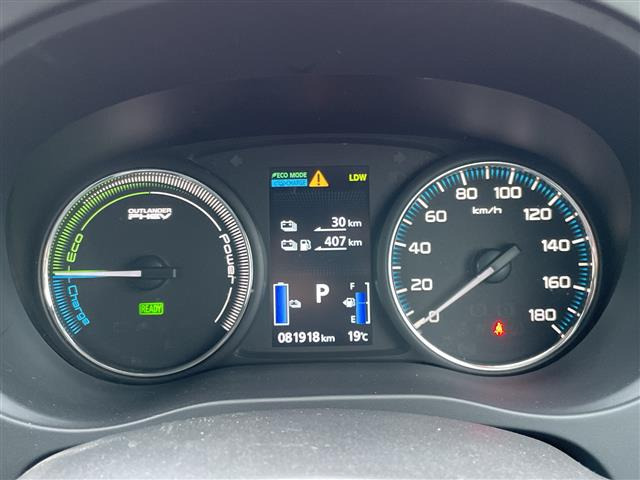 アウトランダーPHEV2.0 G ナビパッケージ 4WD