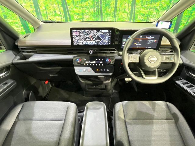 セレナ1.4 e-4ORCE ハイウェイスターV 4WD