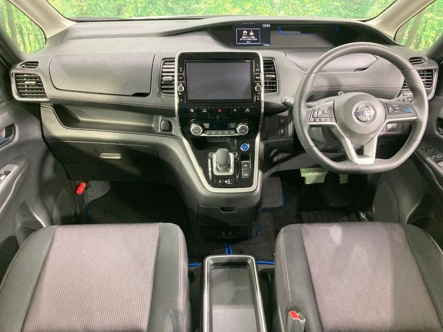 セレナ1.2 e-POWER ハイウェイスターV
