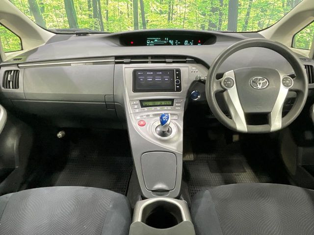 プリウス1.8 S