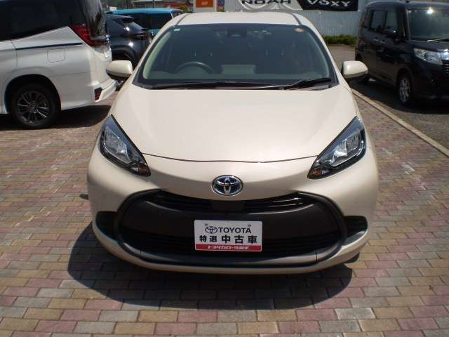 アクア1.5 X E-Four 4WD