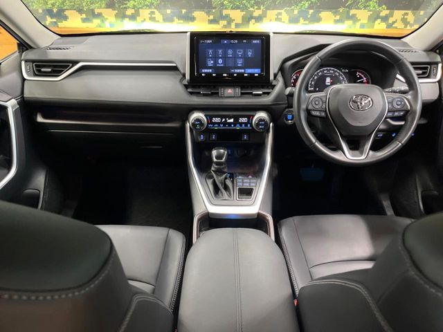 RAV42.0 G 4WD