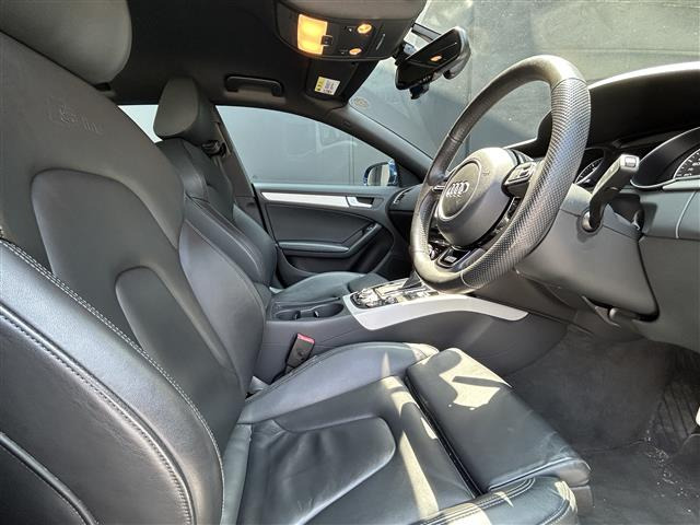 A52.0 TFSI クワトロ Sラインパッケージ 4WD