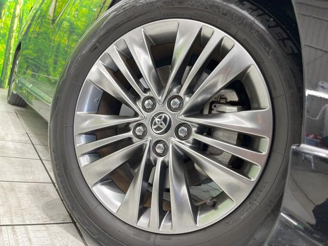 �y18�C���`�A���~�z�C�[���z�O�ςɃ}�b�`�����A���~�z�C�[���𑕒����Ă���܂��B�e��A���~�z�C�[����A�X�^�b�h���X�^�C�����戵�����Ă���܂��B���񂲑��k����������