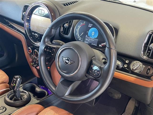 ミニクロスオーバークーパー SD オール4 4WD